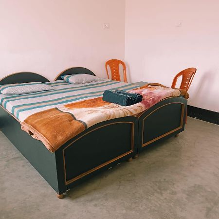 Kamla Guest House Kushinagar ภายนอก รูปภาพ