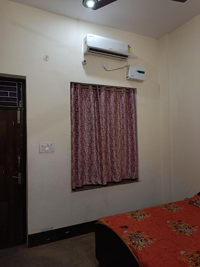 Kamla Guest House Kushinagar ภายนอก รูปภาพ
